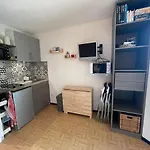 شقة Location A 1500 برا-لو
